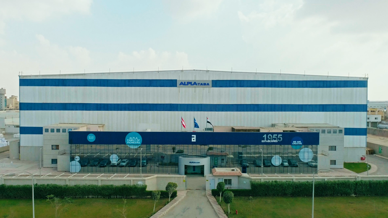 ALPLA consolidates its production by merging El Obour operations into its 10th of Ramadan plant in Egypt in 2021.